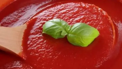 تصویر 3 از رب گوجه ساندیسی پرمایه با بسته بندی لوکس